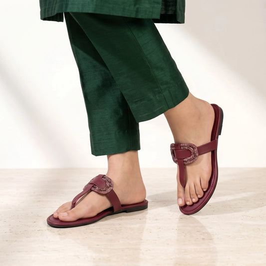 Luxe Oval Buckle – Maroon
