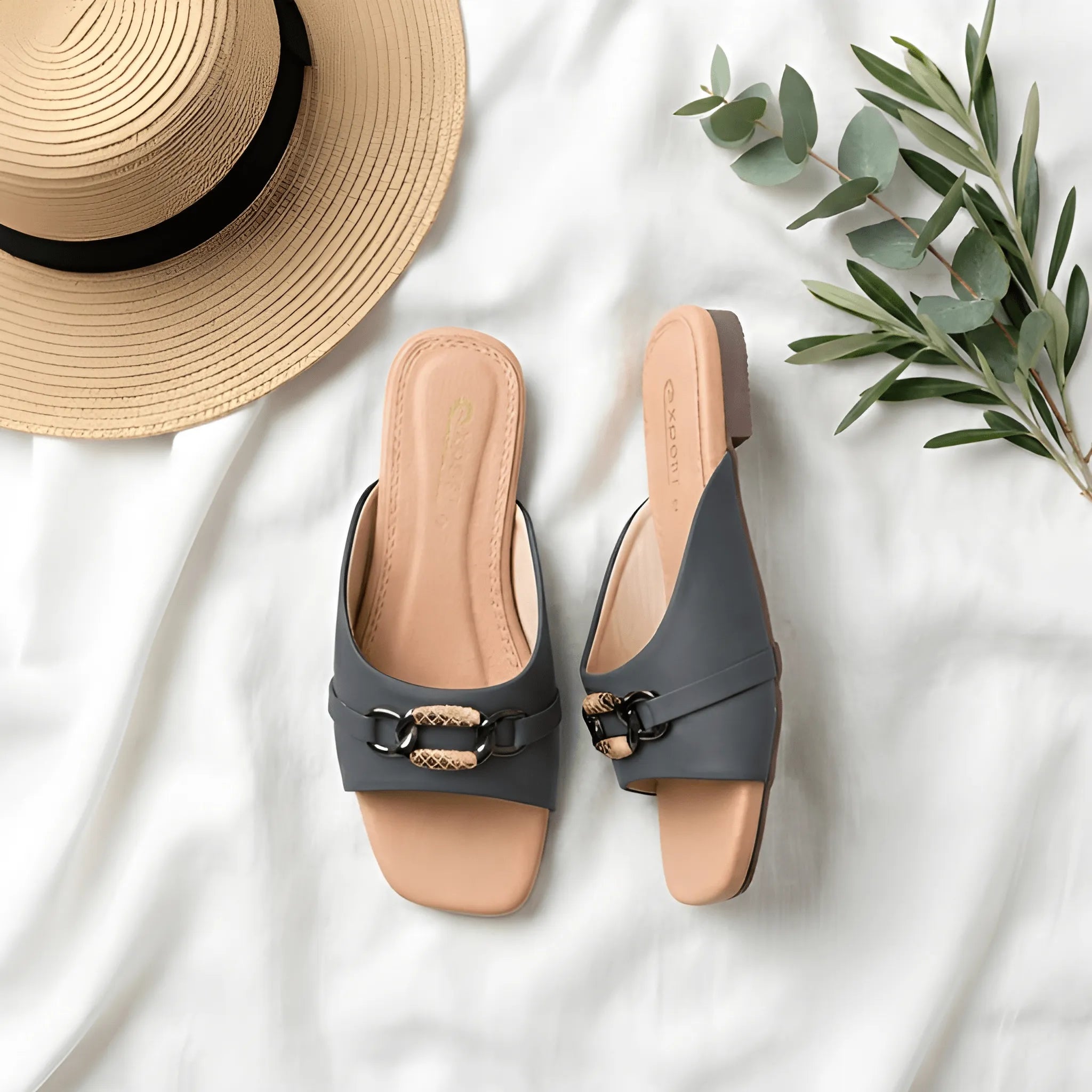 Black Decorative Buckle Slipper