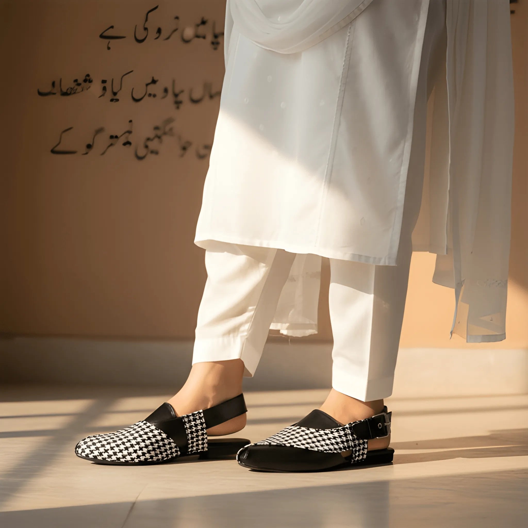 Classic Peshawari Sandal - White