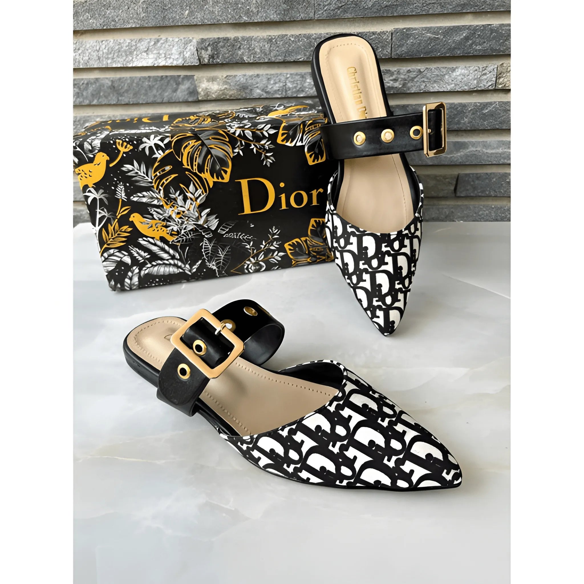 Classic Point Toe Pump