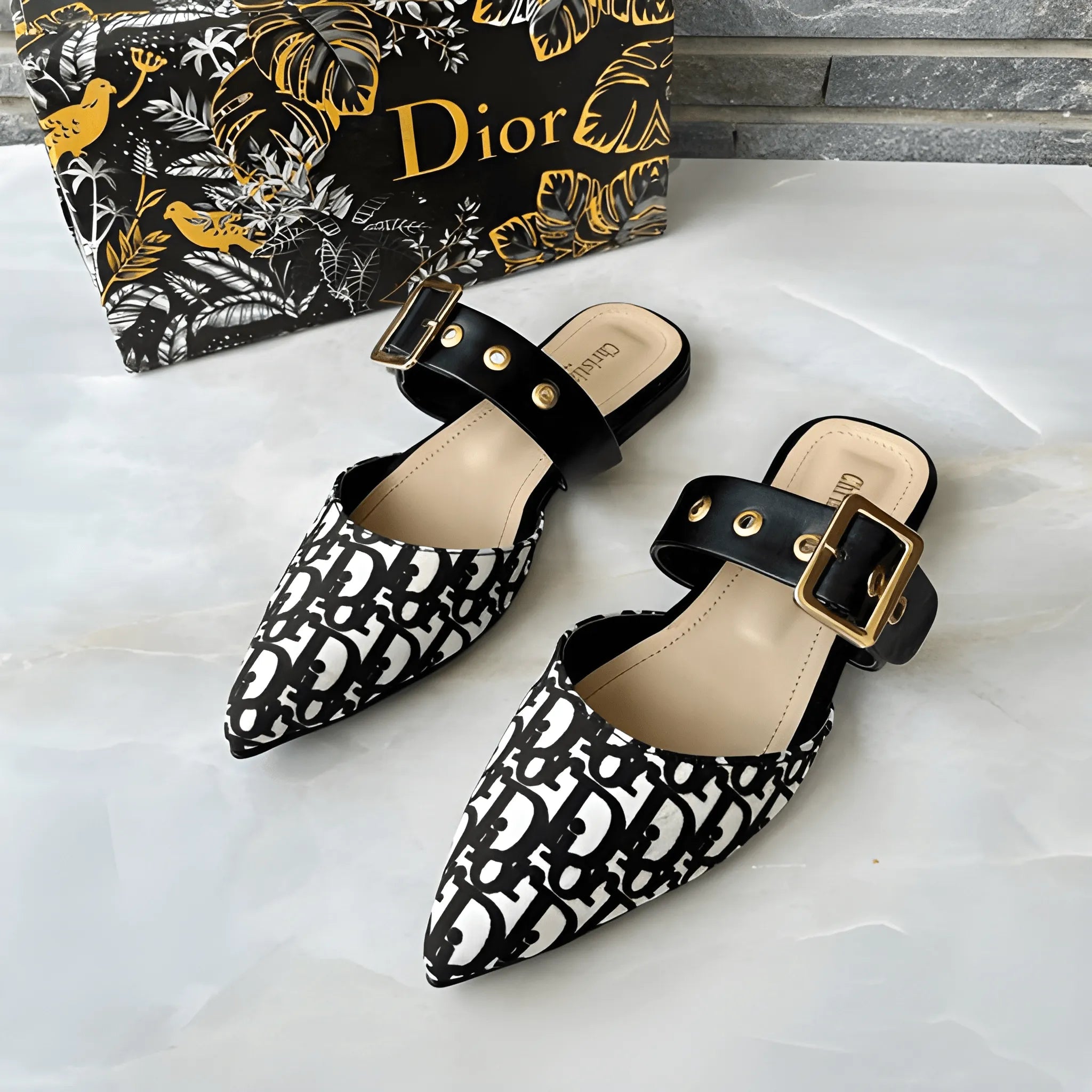 Classic Point Toe Pump