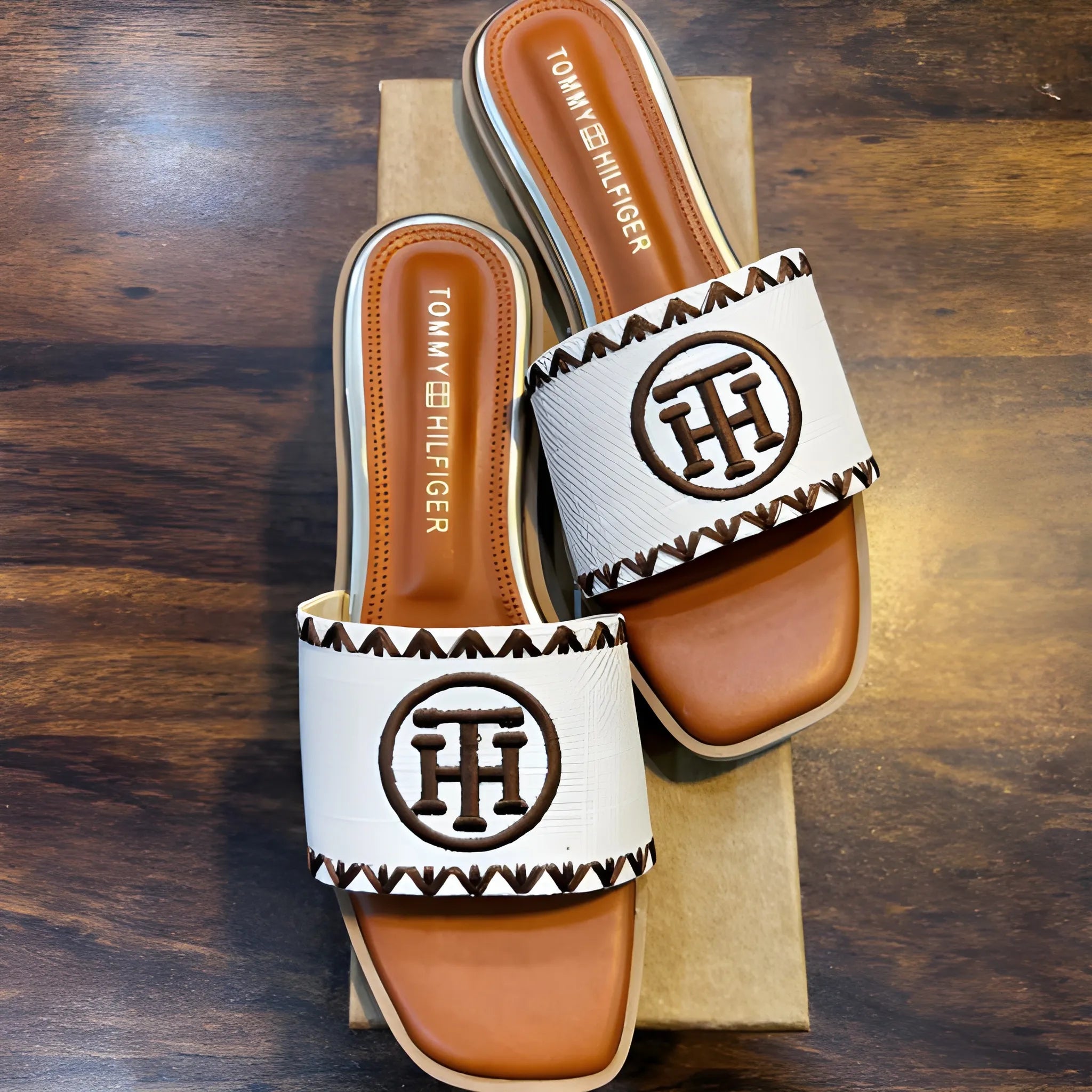 Coastal Comfort Slipper - White