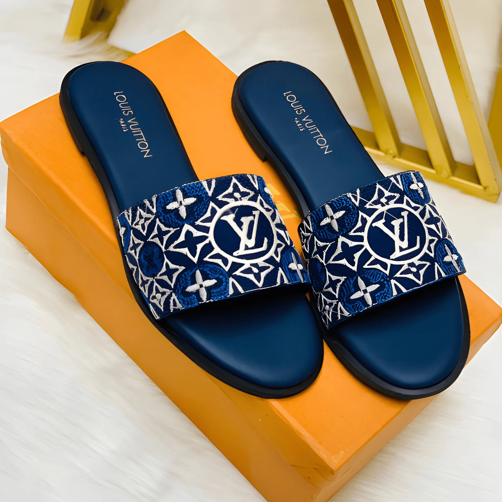 Embroidered Pattern Slipper - Blue