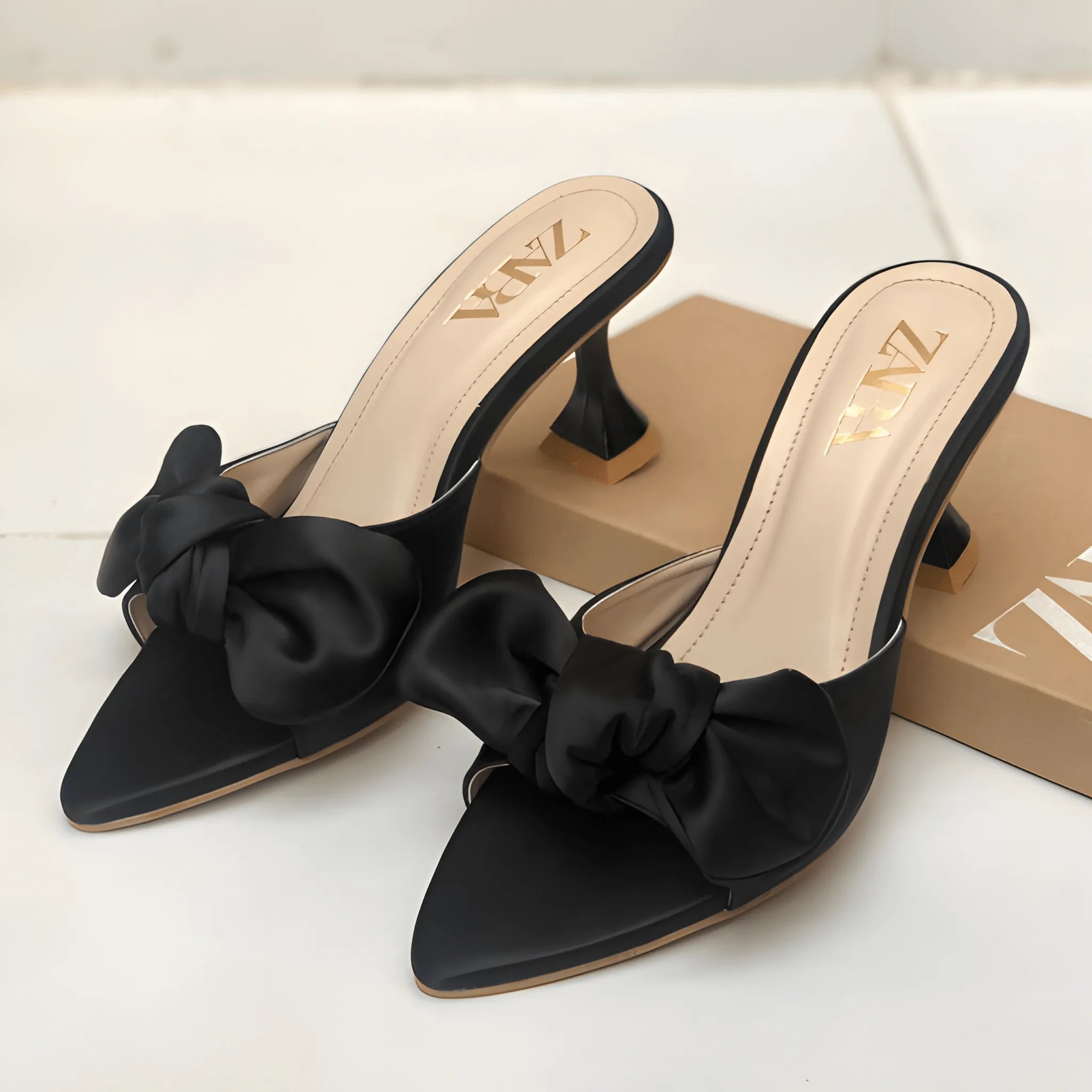 Glam Bow Detail Heel - Black