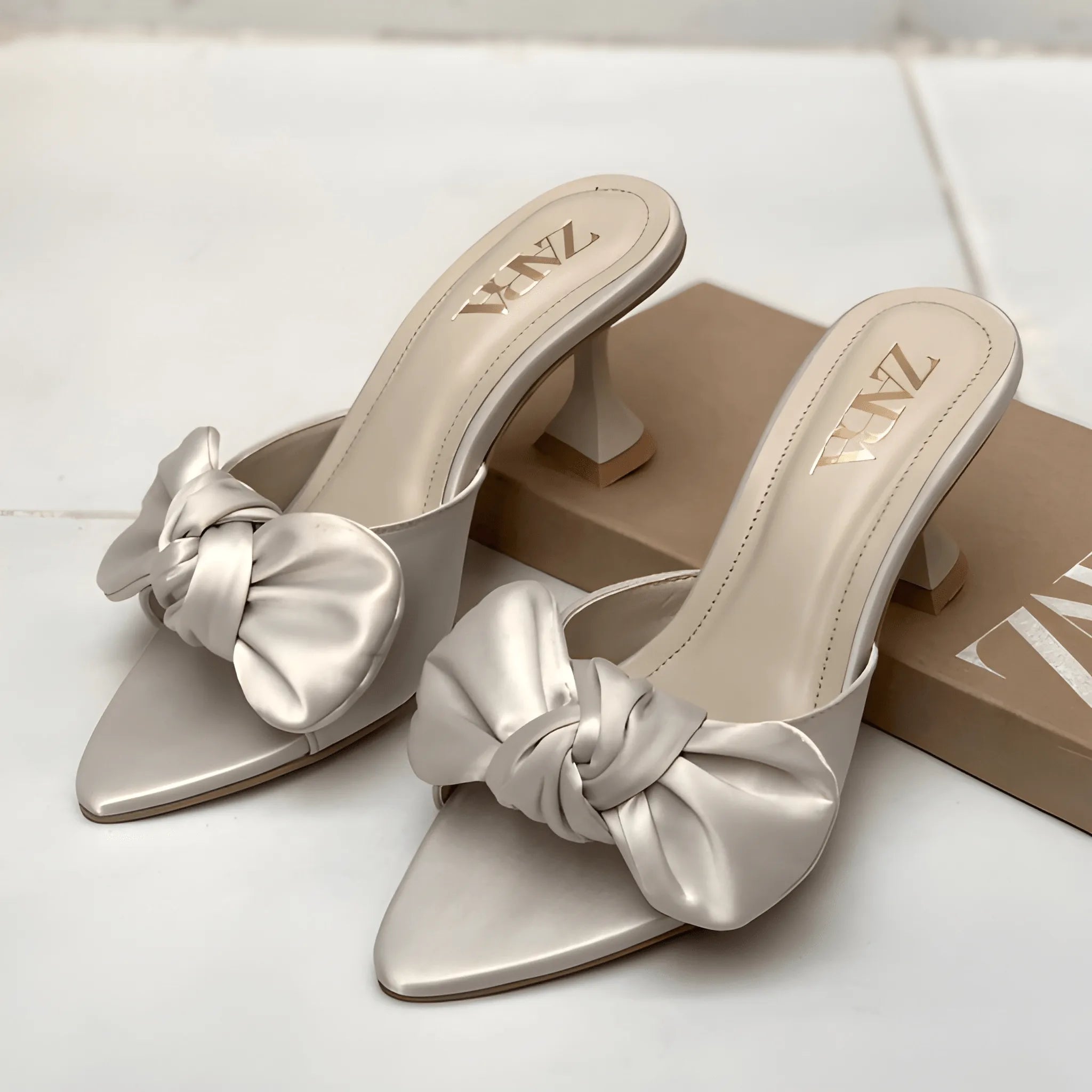 Glam Bow Detail Heel - Fawn