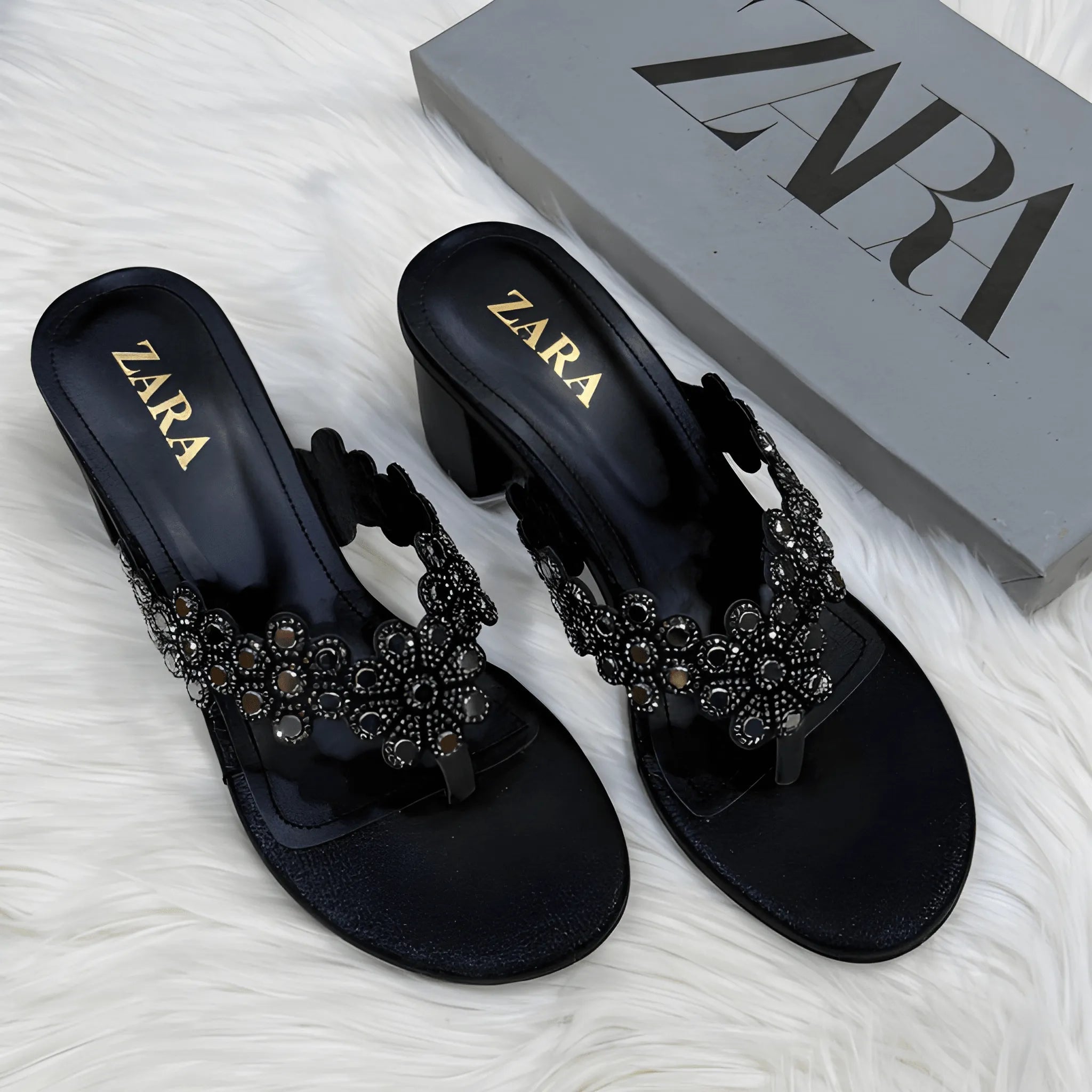 Interlocking Strap Block Heel - Black