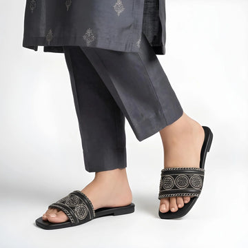 Intricate Luxe Flat