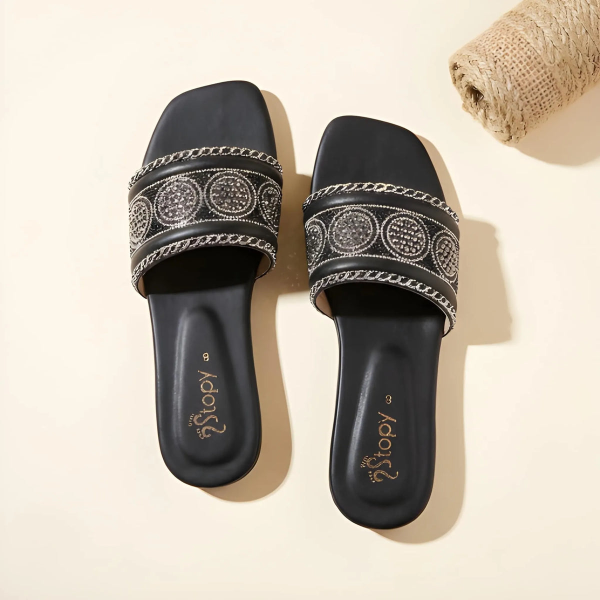 Intricate Luxe Flat