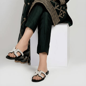 Lightweight Slipper - Black
