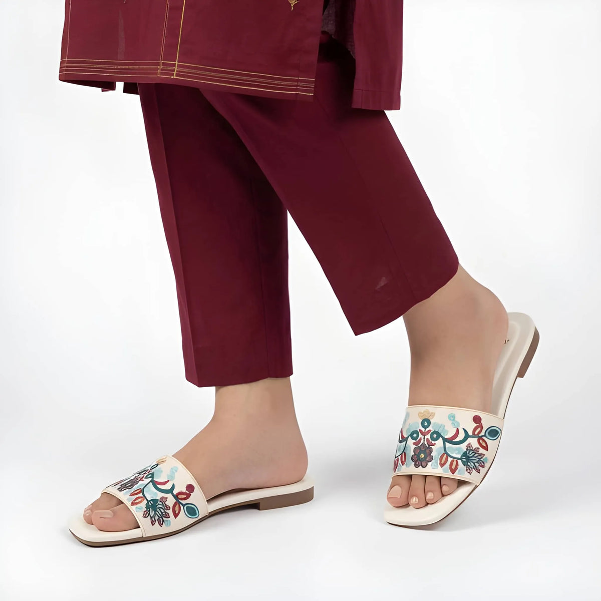 Luxe Bloom Embroidery Slipper
