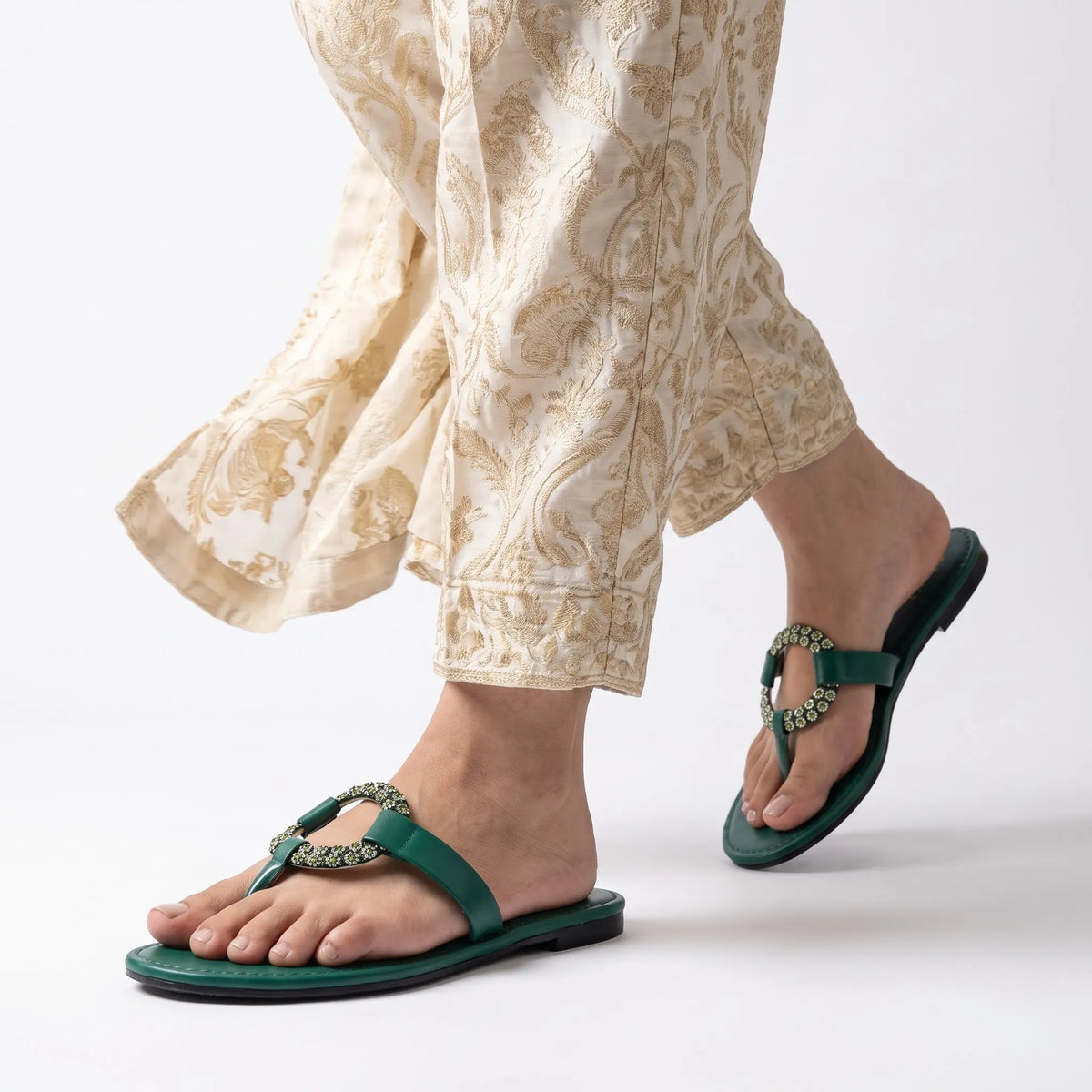 Luxe Emerald Circle - Green