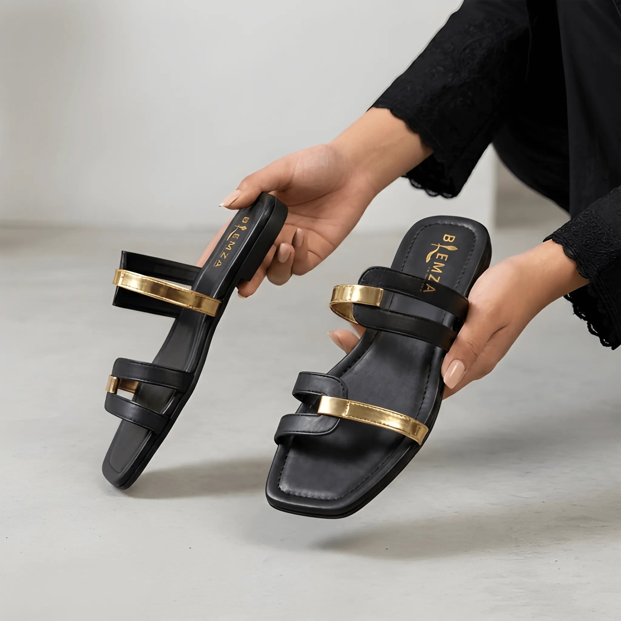 Metallic Gold Slide - Black