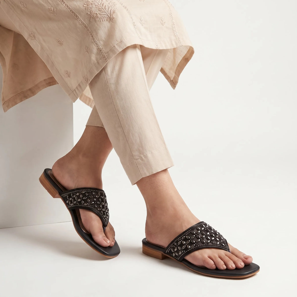 Metallic Grace Flats – Black