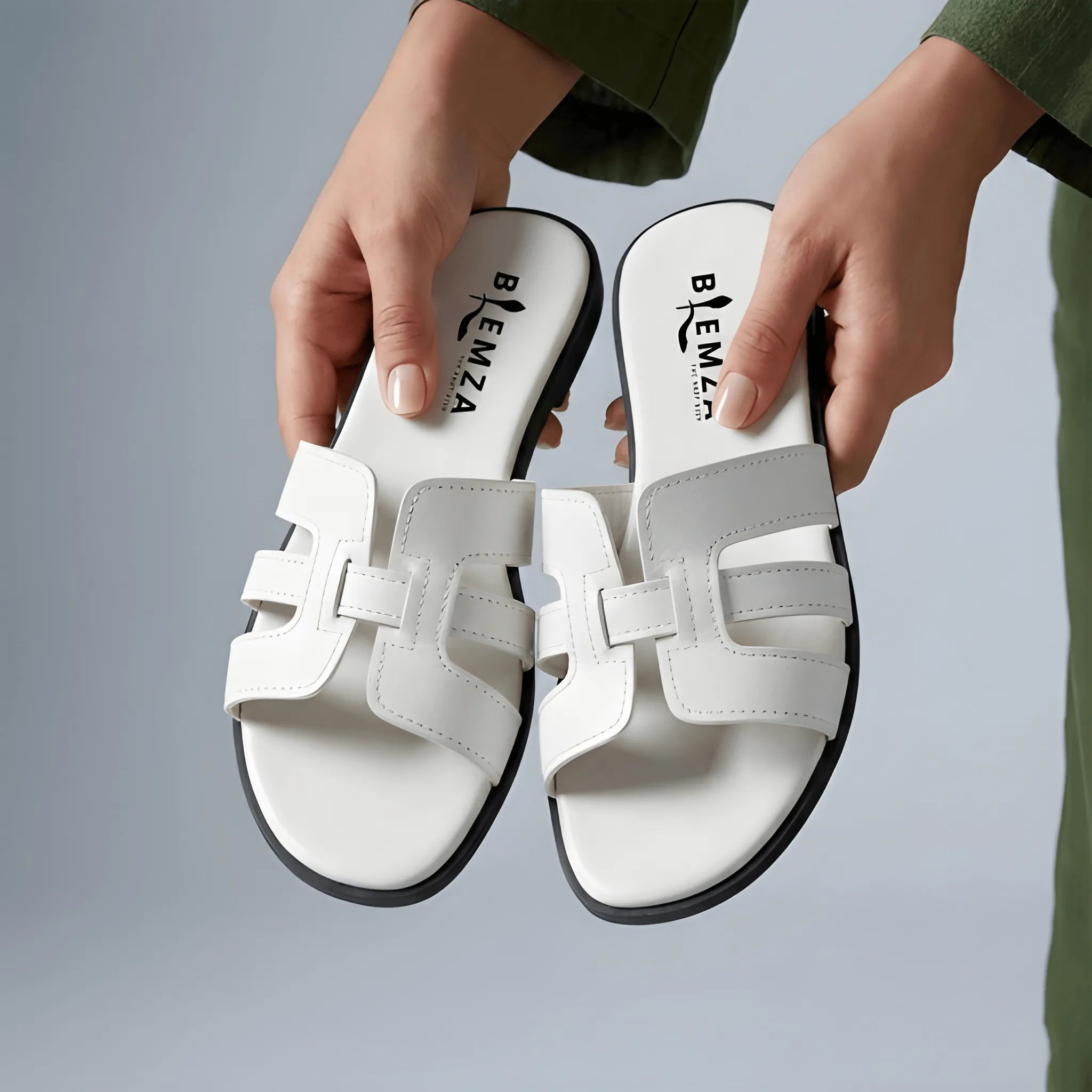 Minimal Mule Slipper - White