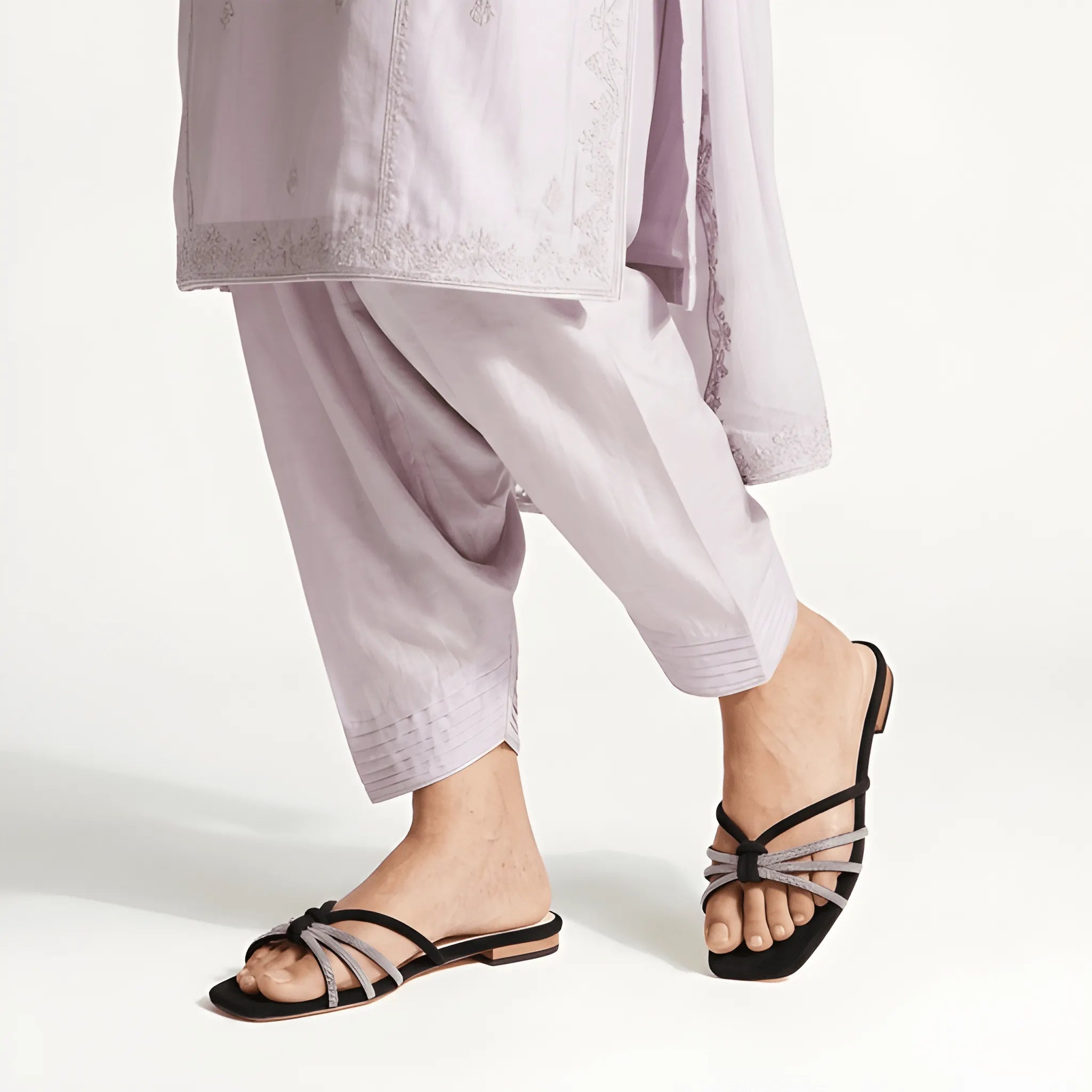 Modern Comfort Slipper - Black