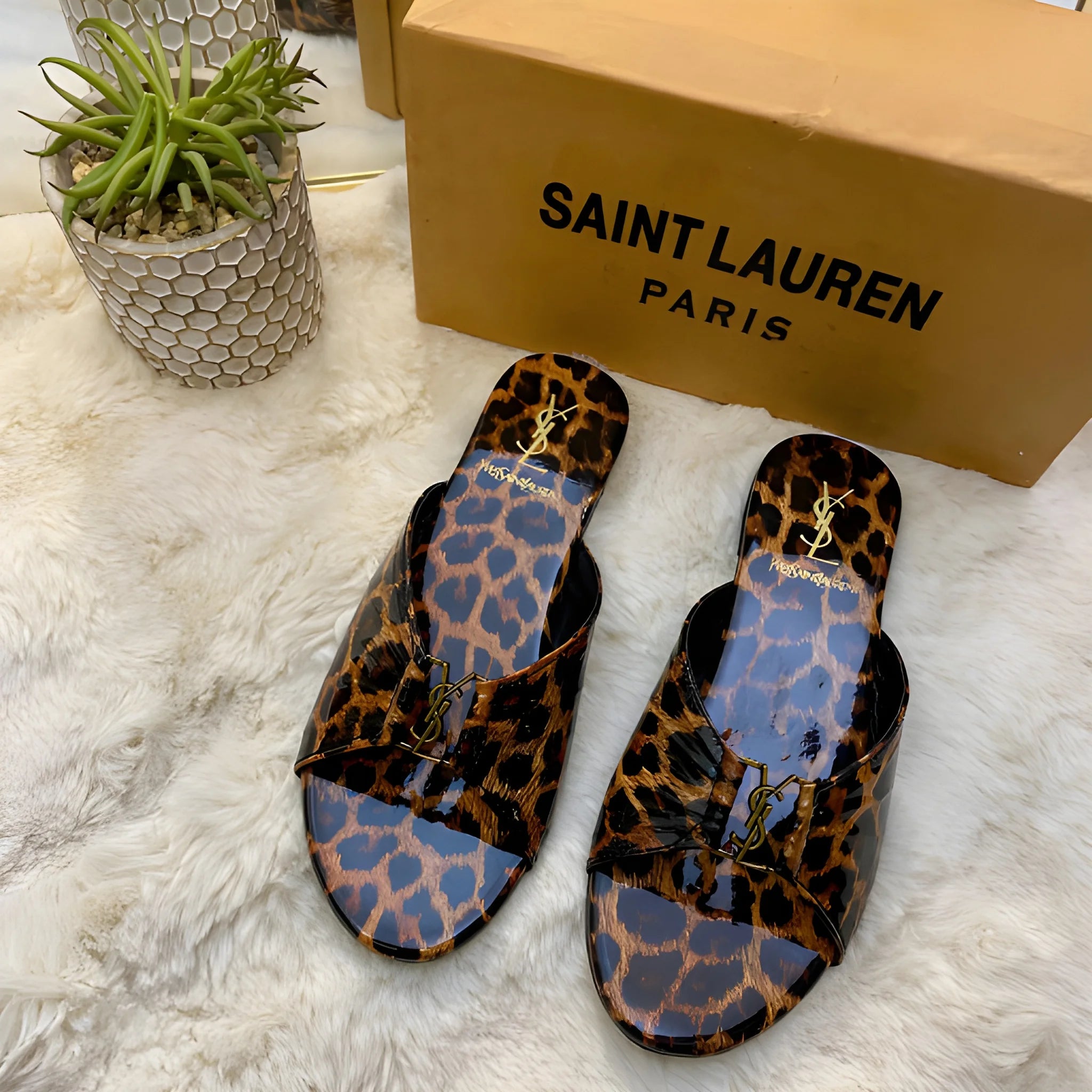 Modern Élan Step Slides - Leopard