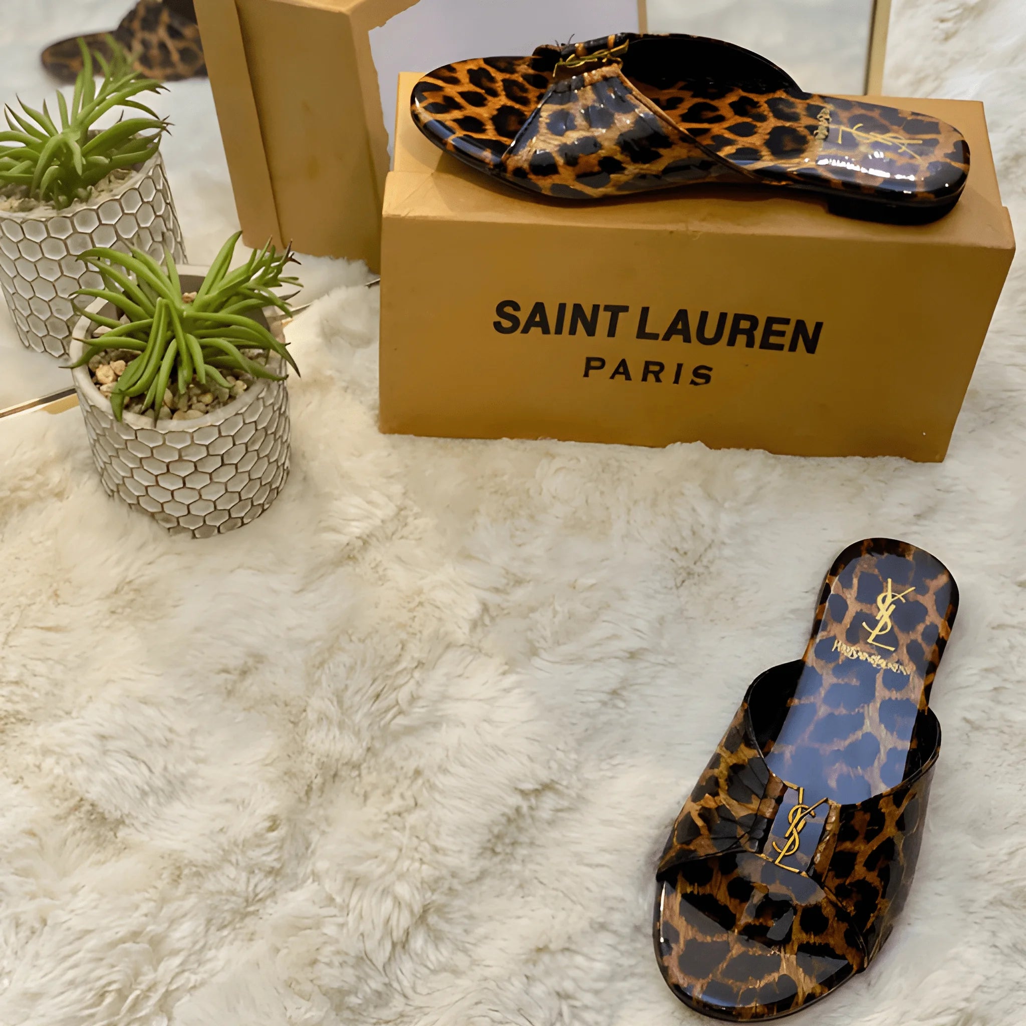 Modern Élan Step Slides - Leopard