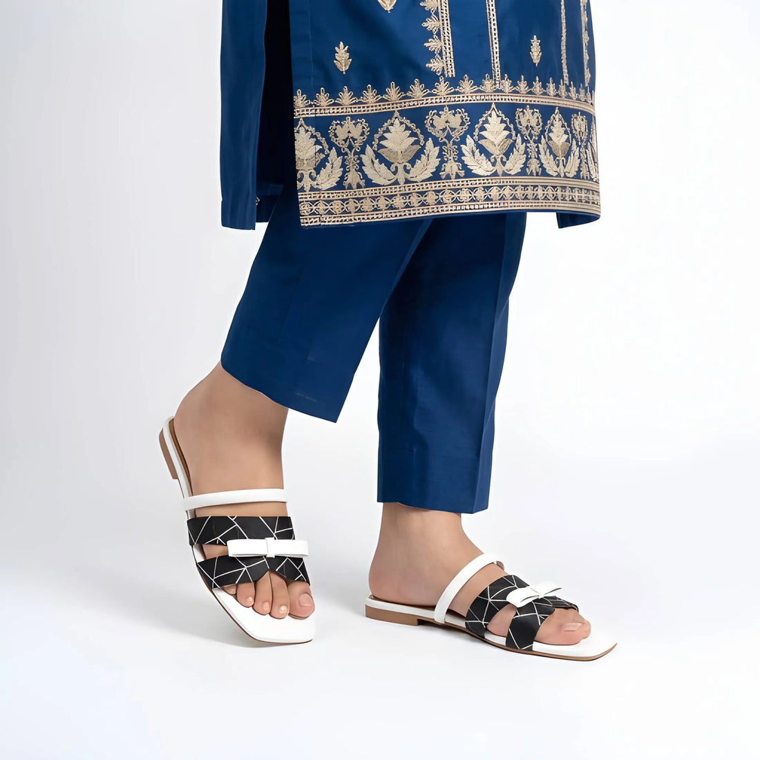 Noir Double Strap Slide - White