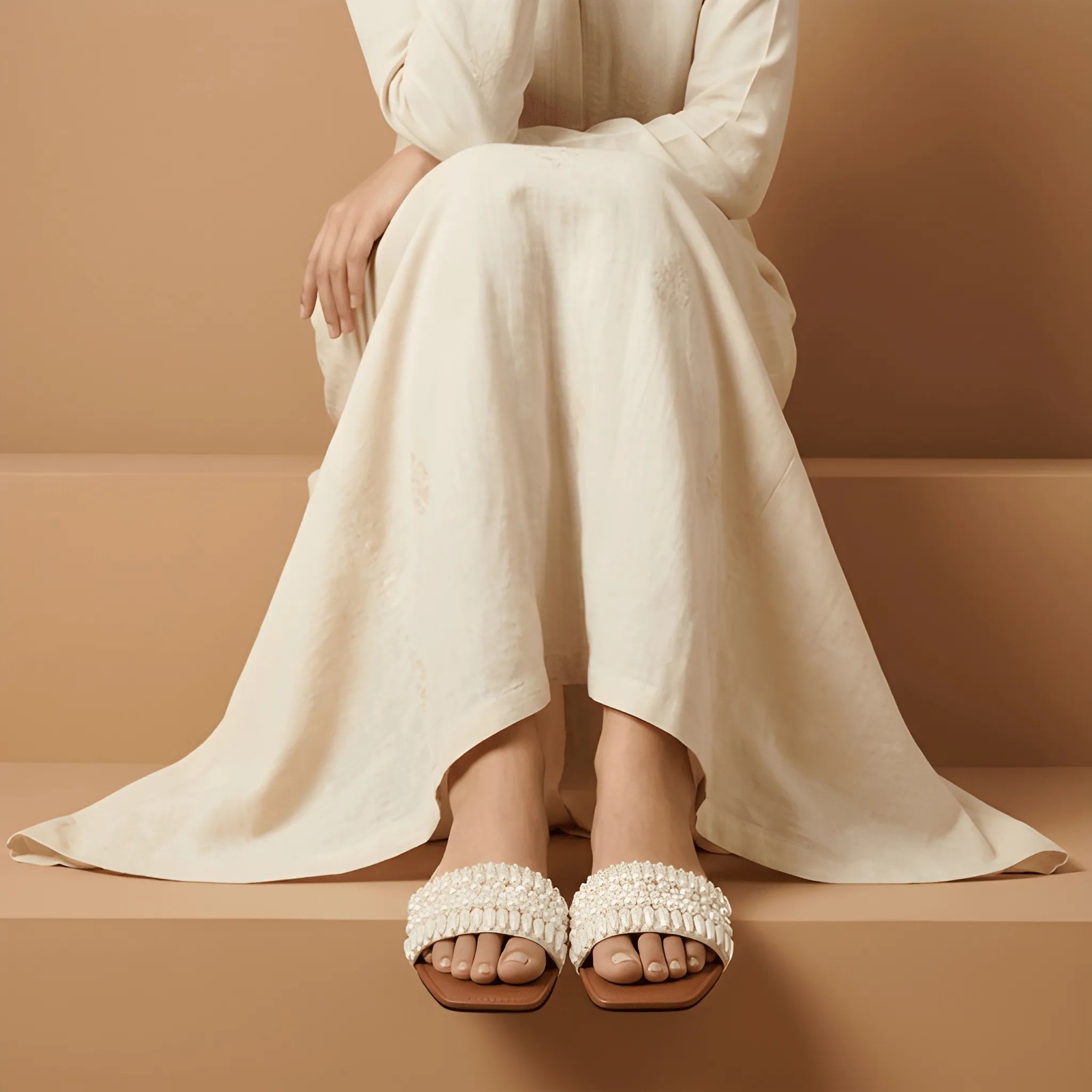 Pearl Finish Fashion Style - Brown
