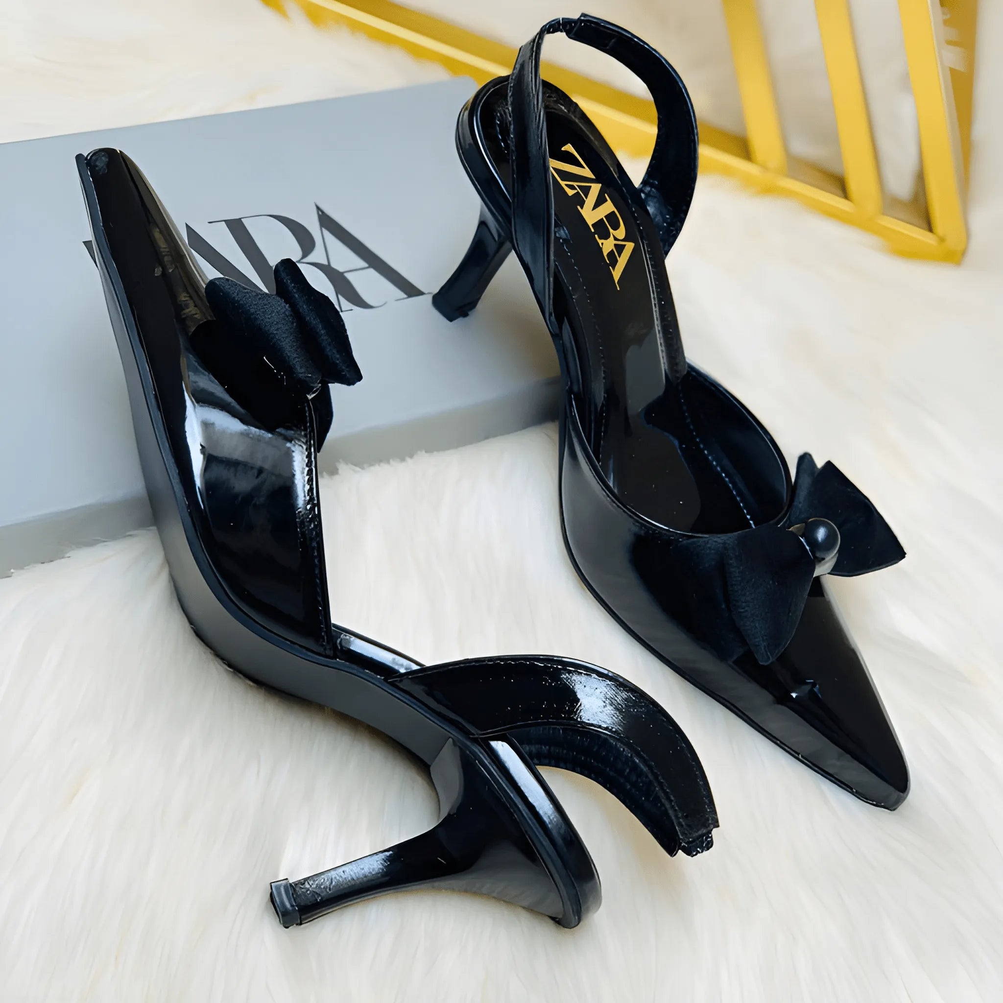 Pearl Tie Pointed Heel - Black