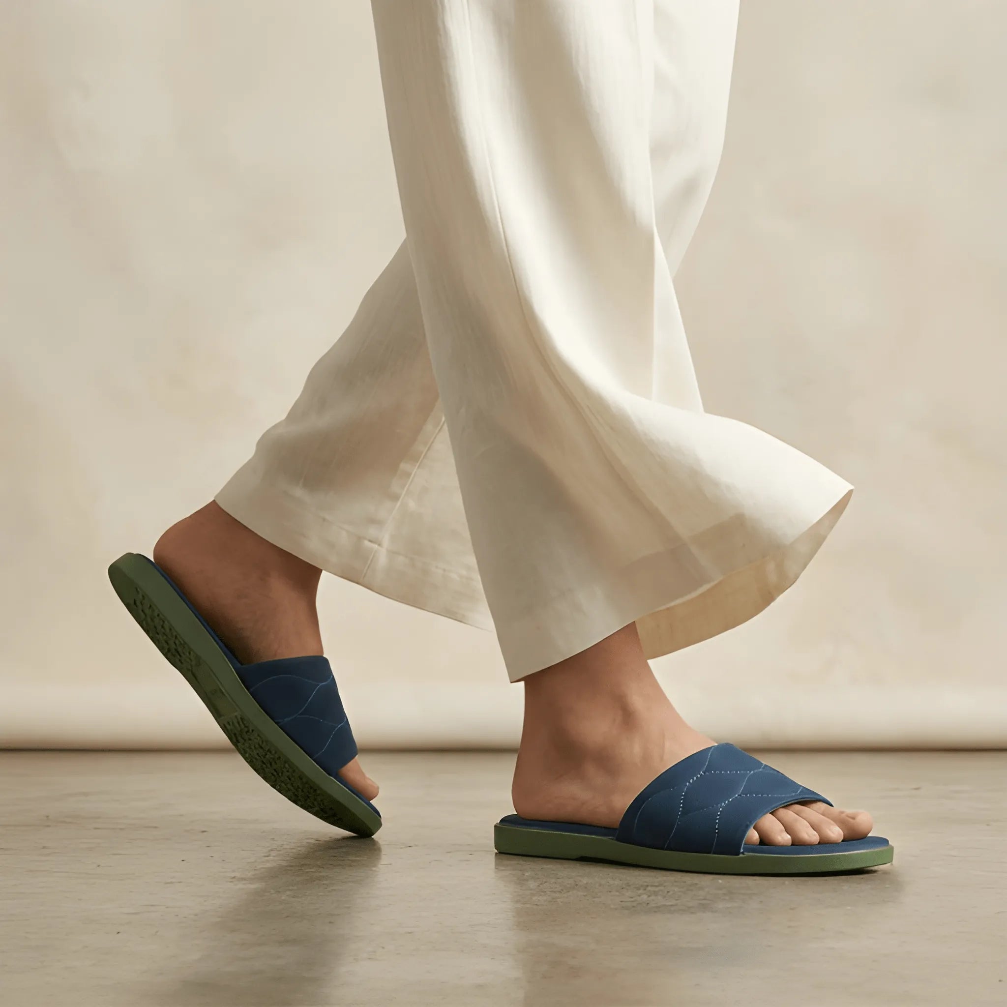 Quilted Blue Strap Slide