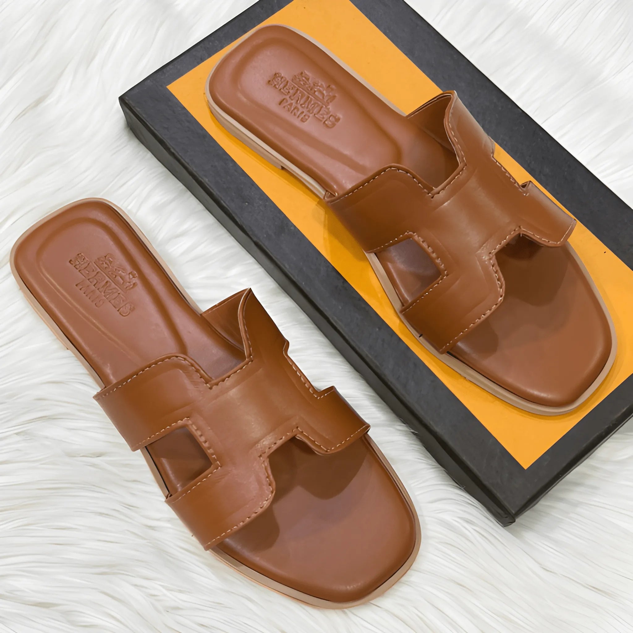 Royal Touch Flat - Brown