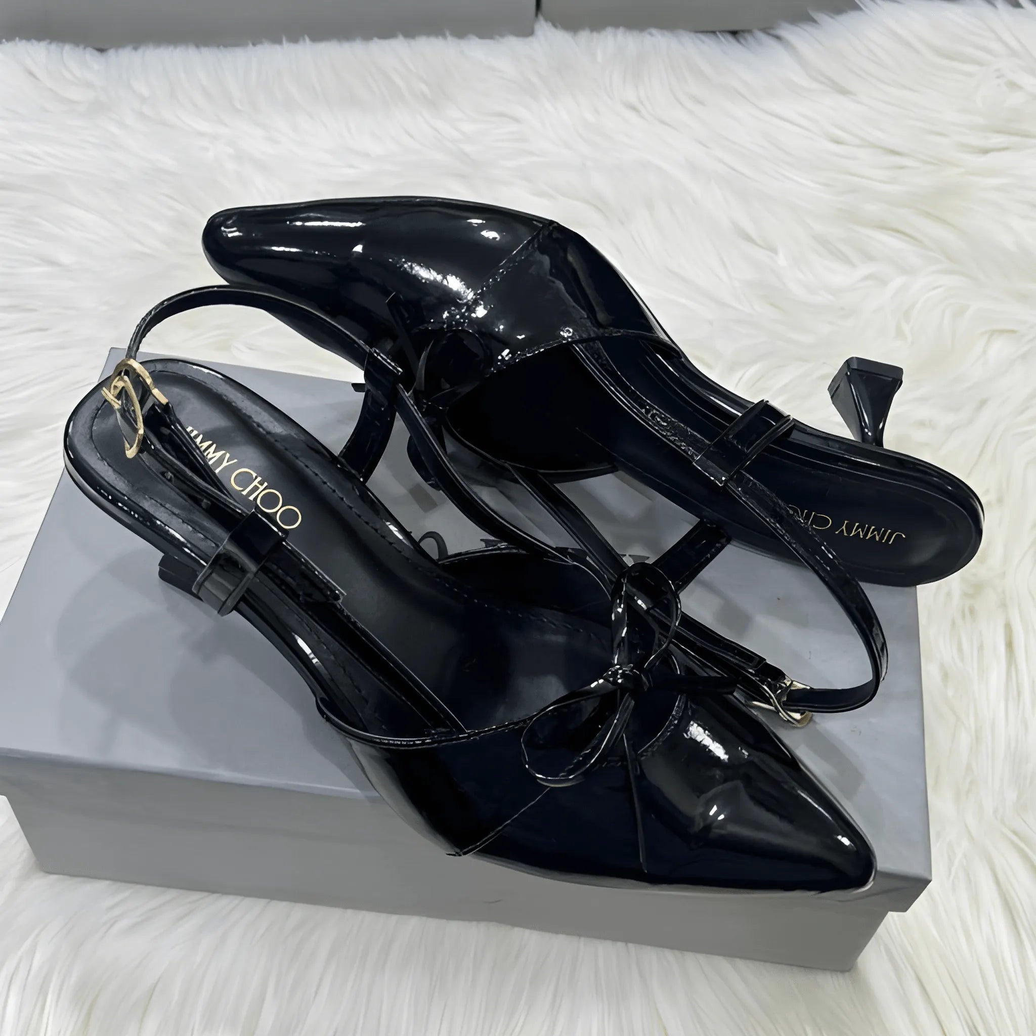 Runway Inspired Tie Heel - Black