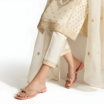 Runway Style Flat Slipper - Pink
