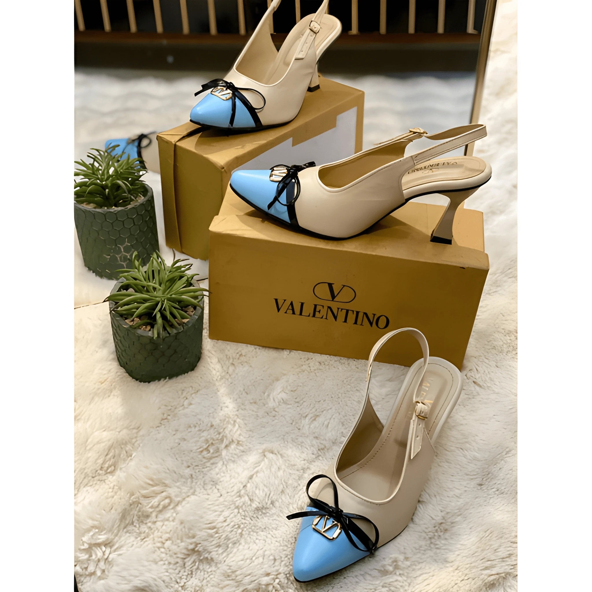 Skyline Bow Detail Heel