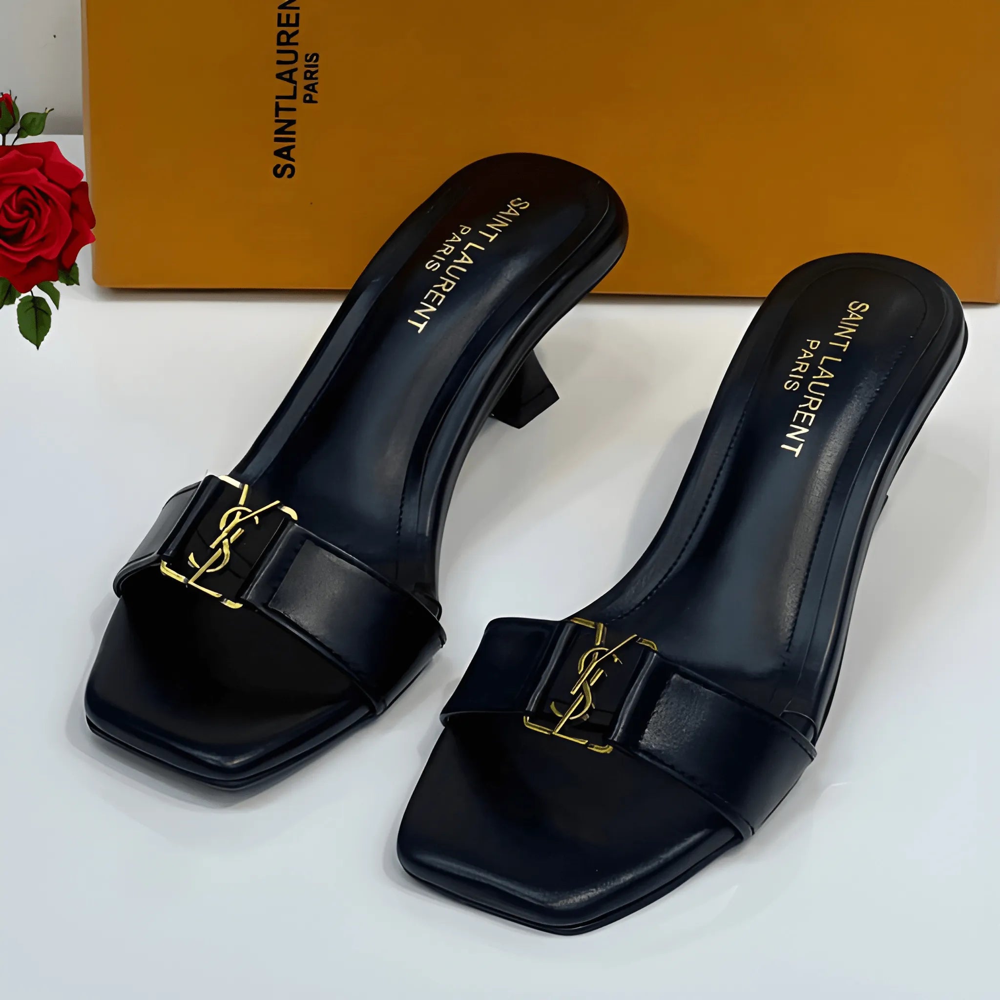 Slim Point Kitten Heel - Black