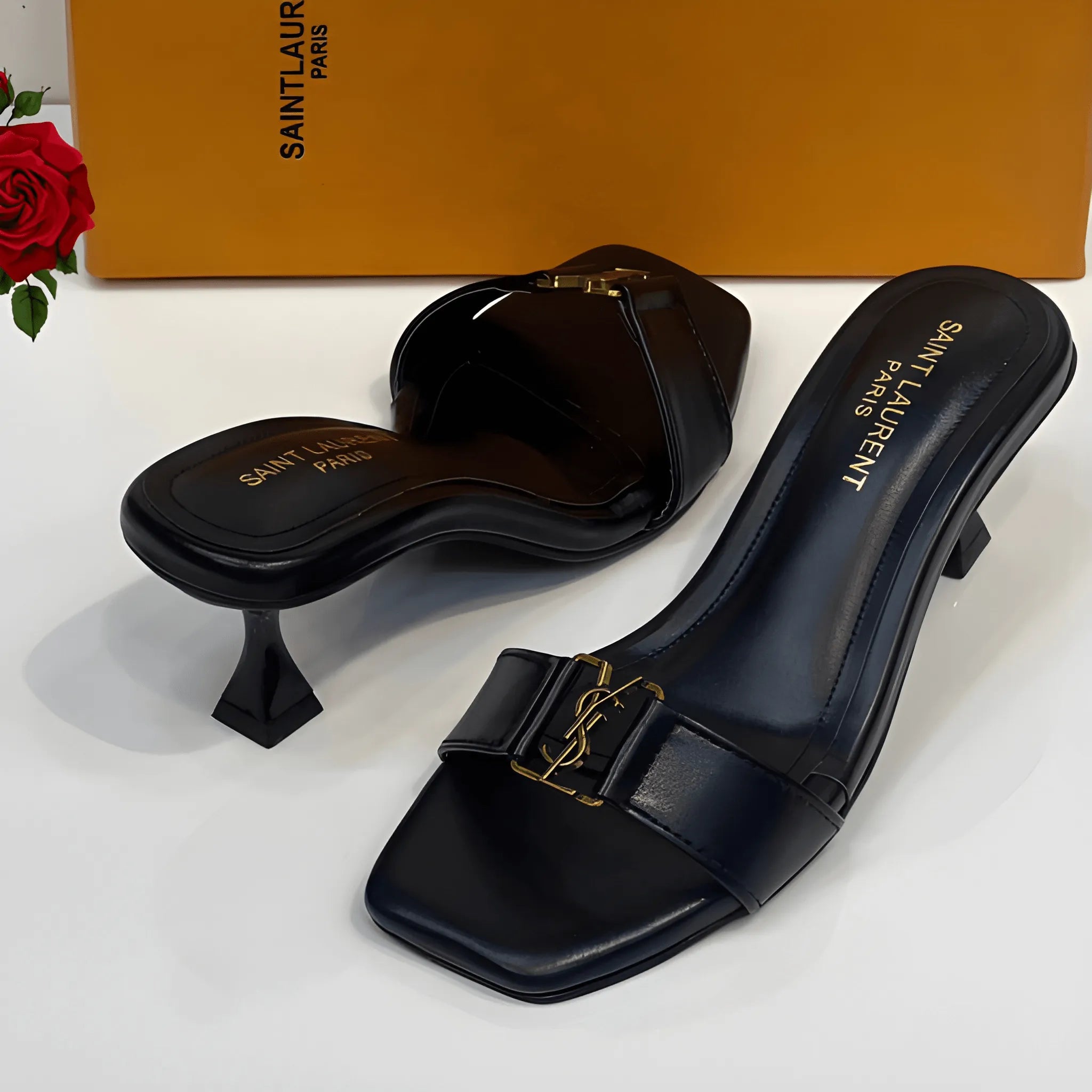 Slim Point Kitten Heel - Black