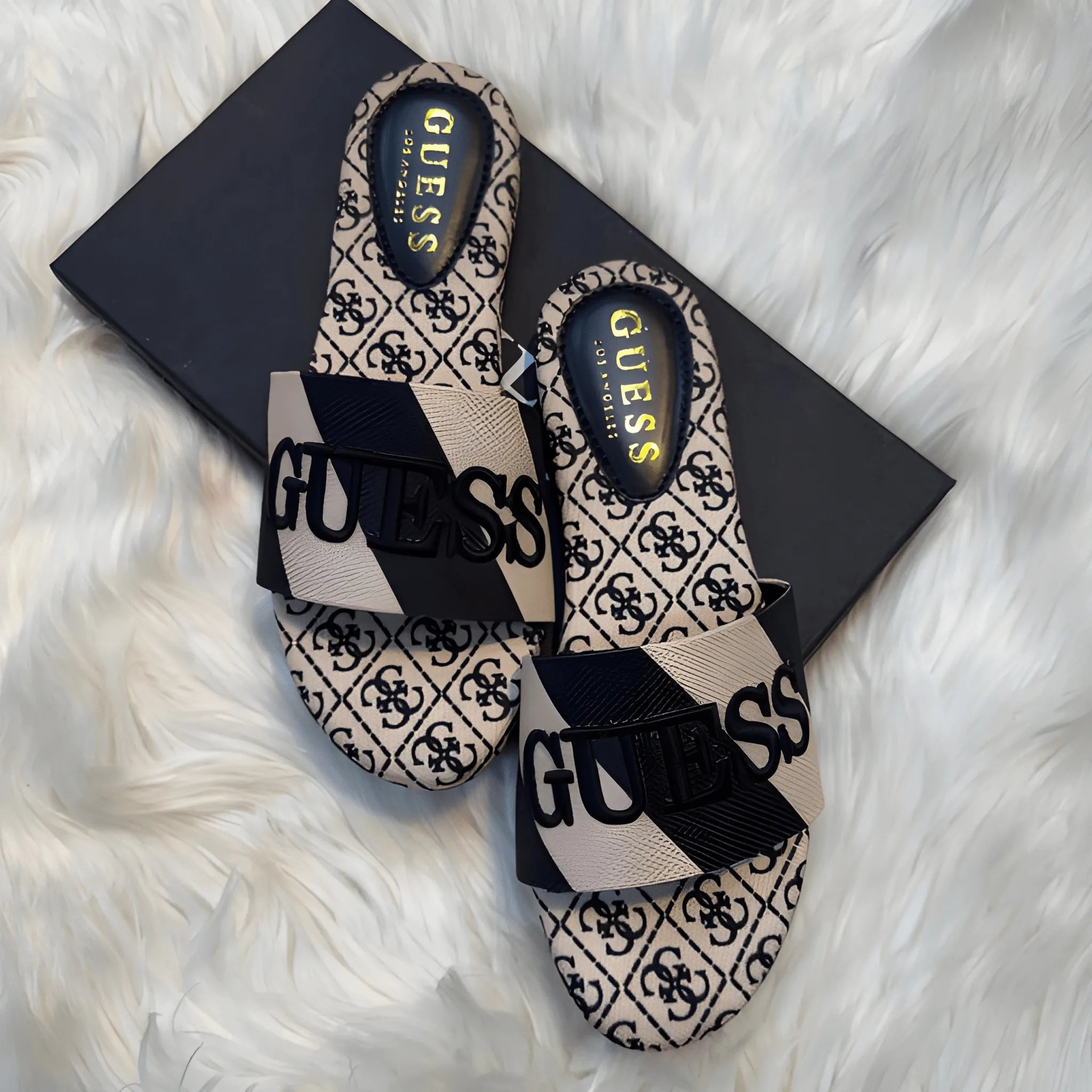 The Artisan Embroidered Flat - Black