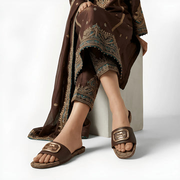 The Starburst Pointed Flat - Brown