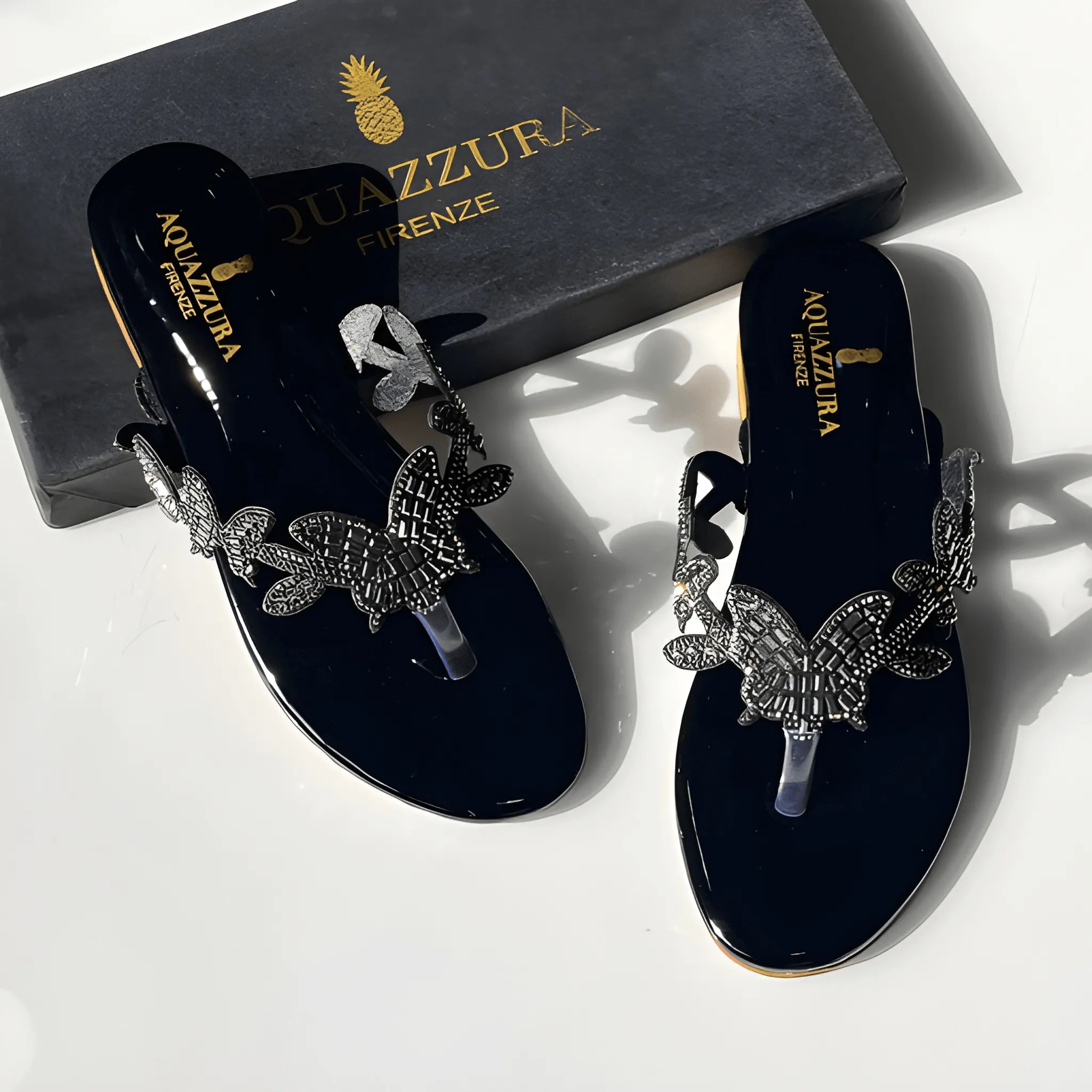 The Sunscape Tassel Flat - Black