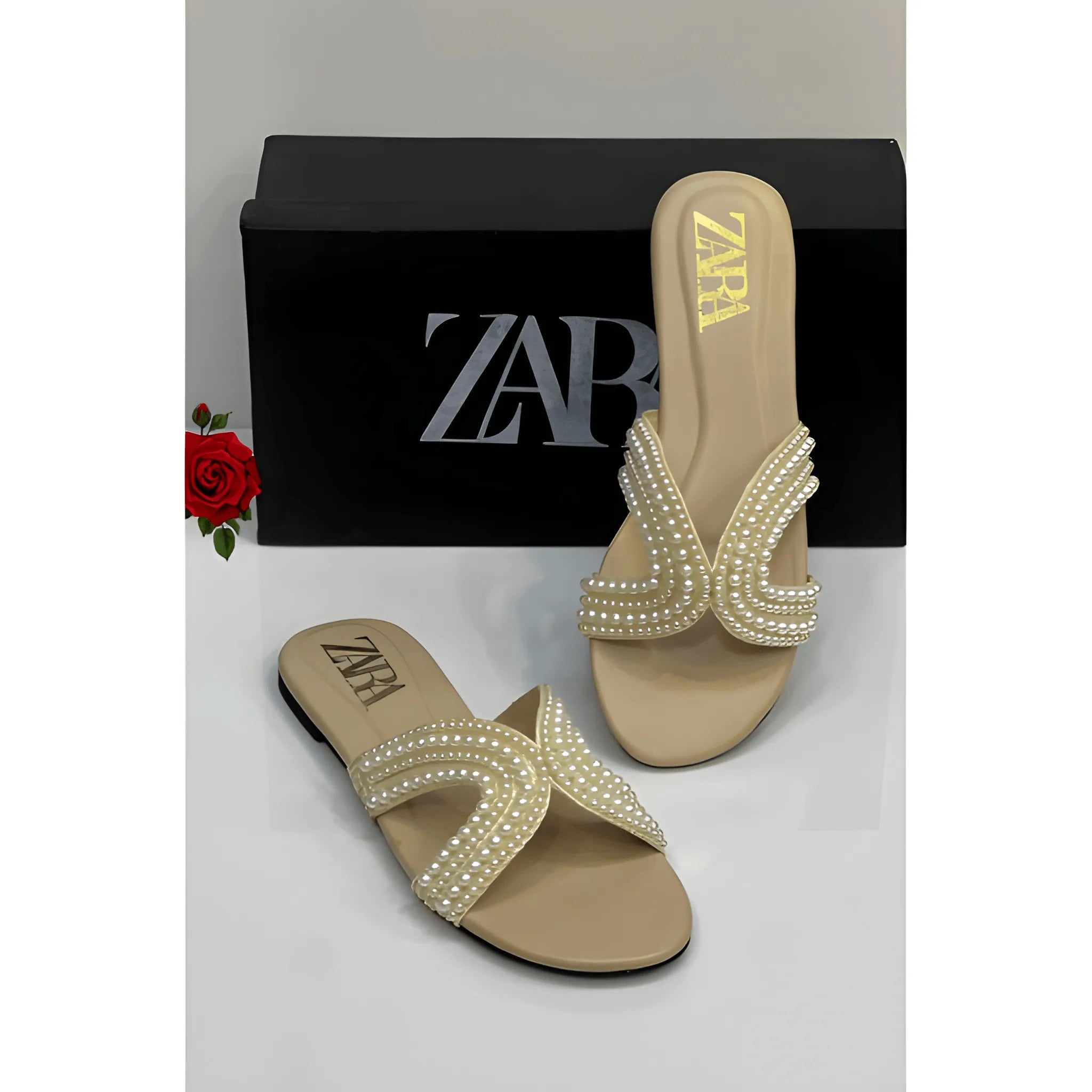 Trendy Pearl Flat Slipper - Fawn