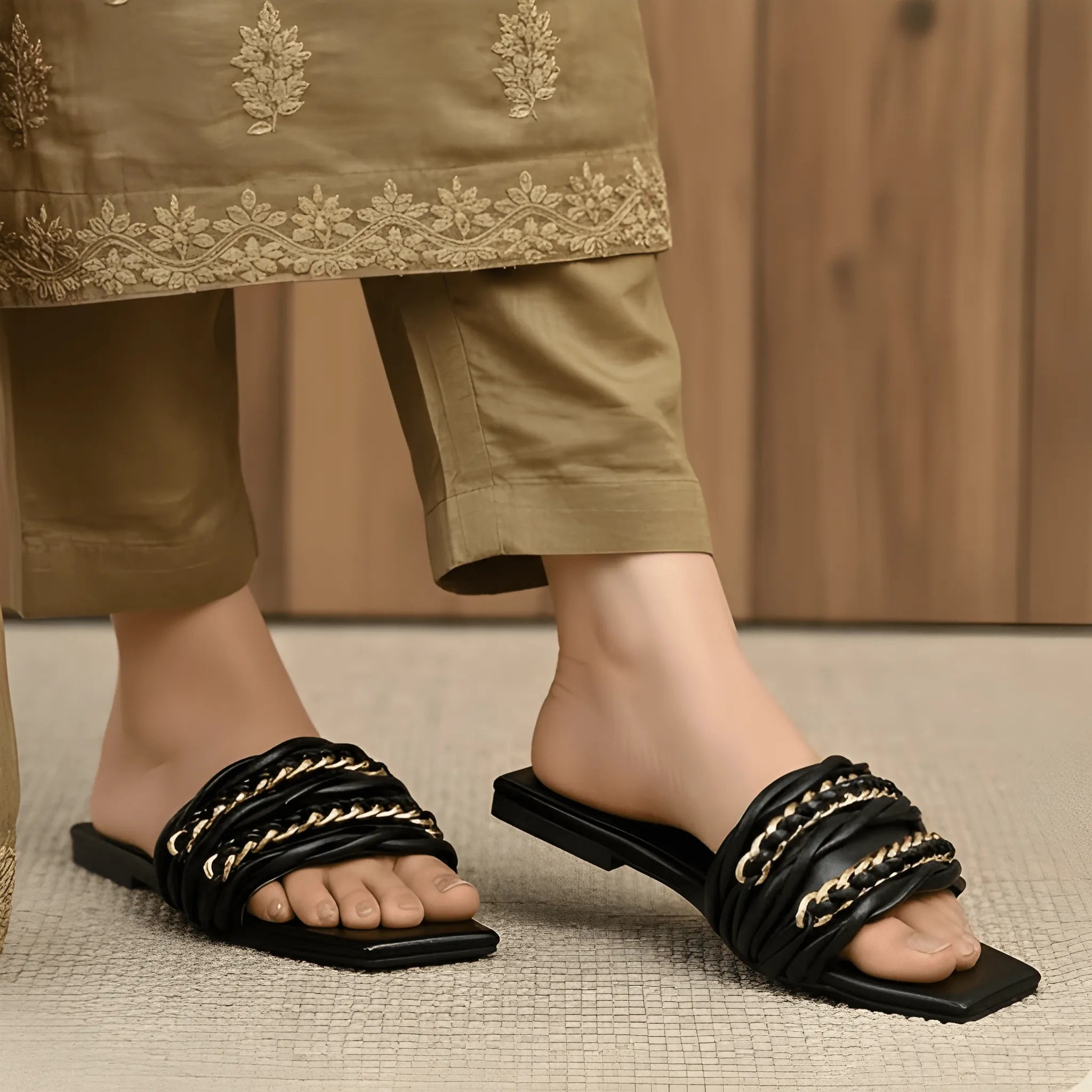 Urban Chic Flat - Black